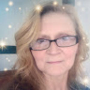 Meet your Posher, Laurie